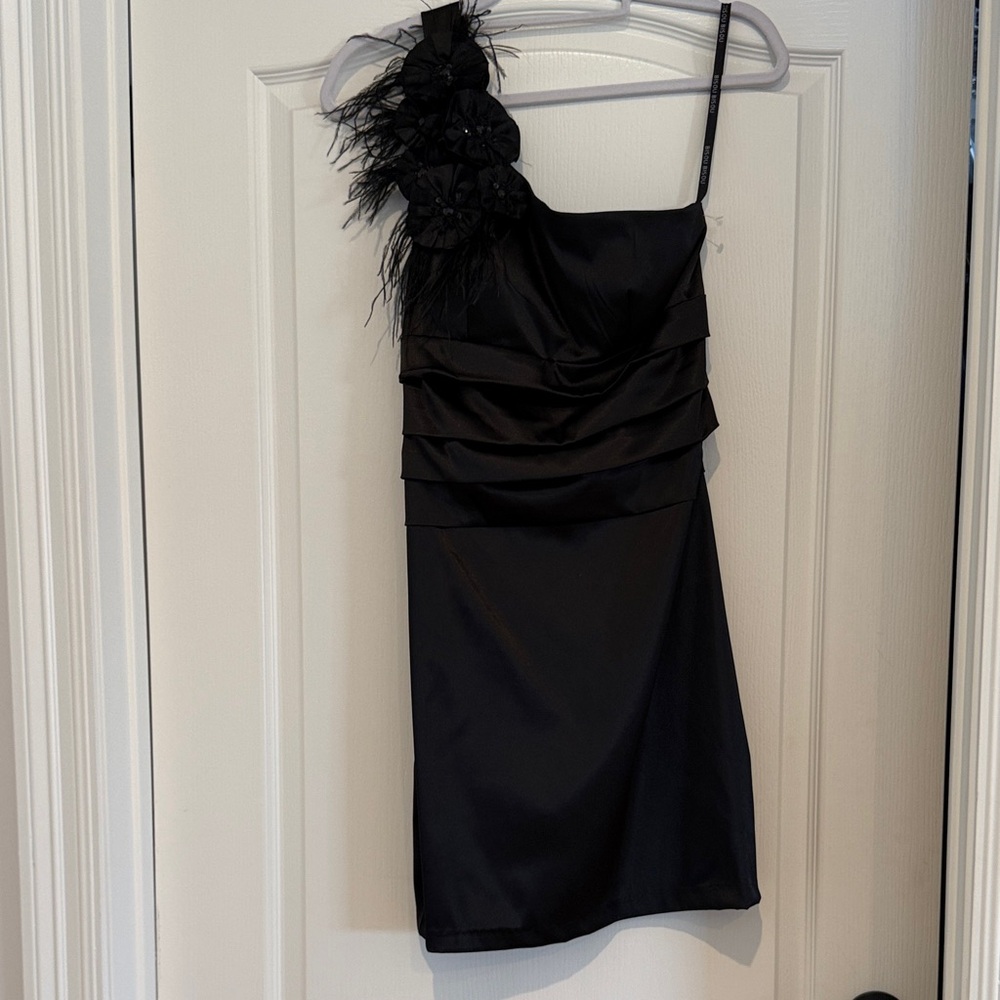 Bisou Bisou Black One-Shoulder Dress with Floral Accents